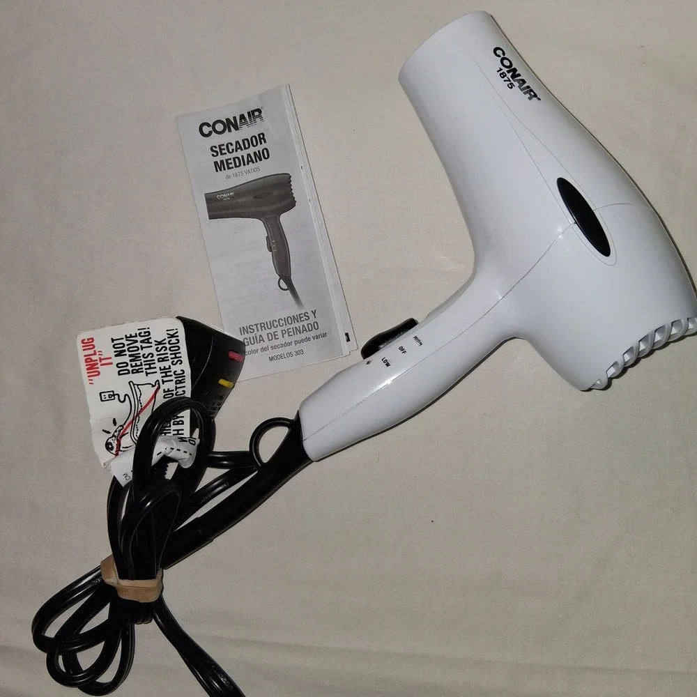 Conair 1875 Watt Compact Hair‎ Dryer Secador Mediano Dual Voltage White